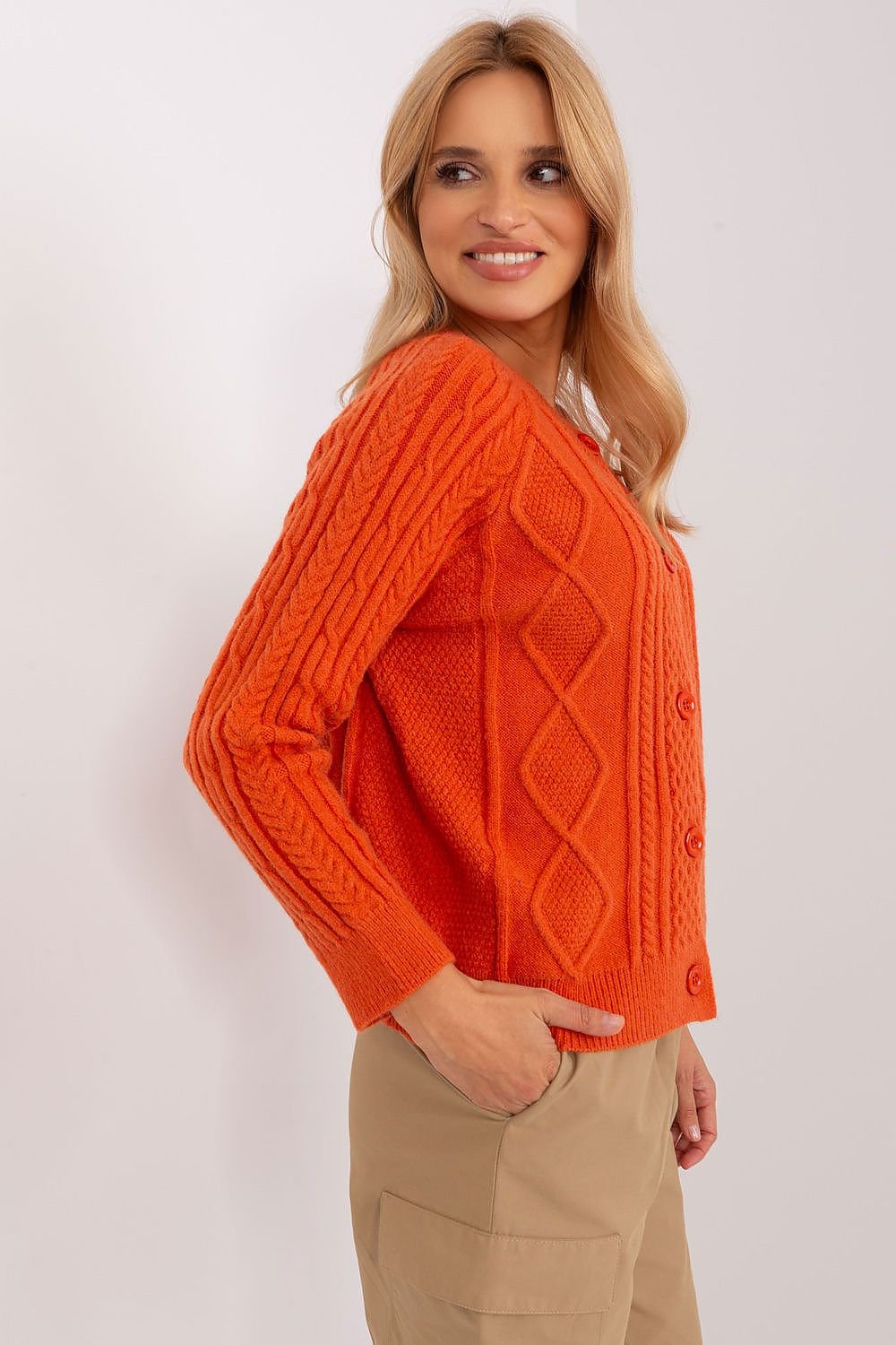 Cardigan model 187575