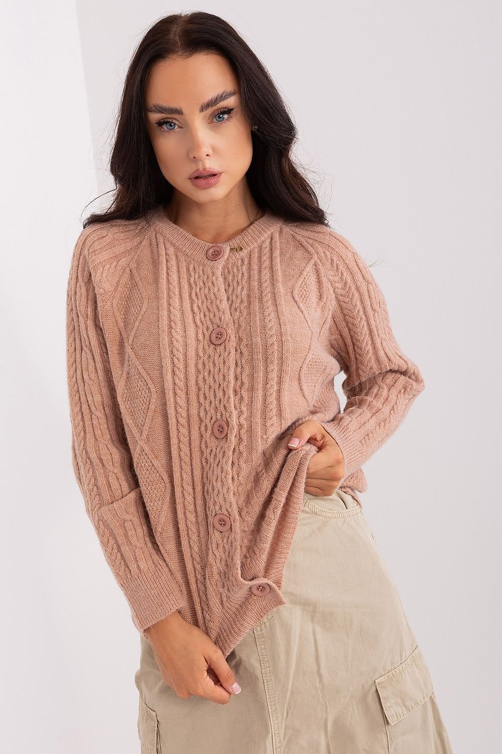 Cardigan model 187575