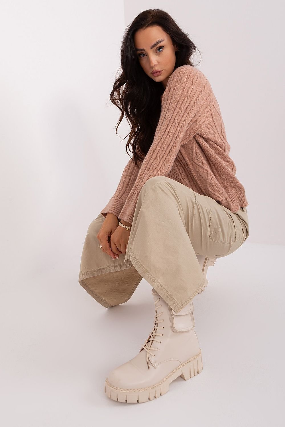 Cardigan model 187575
