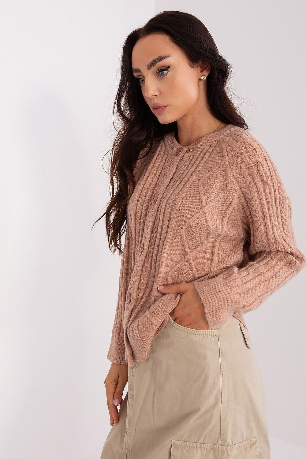 Cardigan model 187575